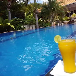 https://embiente-008.kandyhotelsnow.com