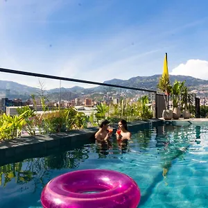 https://los-patios-cool-living.colombiamedellinhotels.com